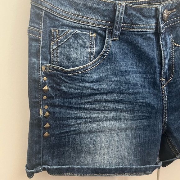 Women Denim  La Chapelle Blue Jean Shorts with embellishments. size 40 - Picture 4 of 5